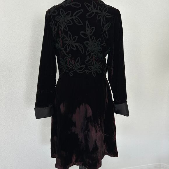 Vintage Victoria's Secret Gold Label Velvet Robe Wrap Sz. Medium with Flaws - Picture 6 of 15